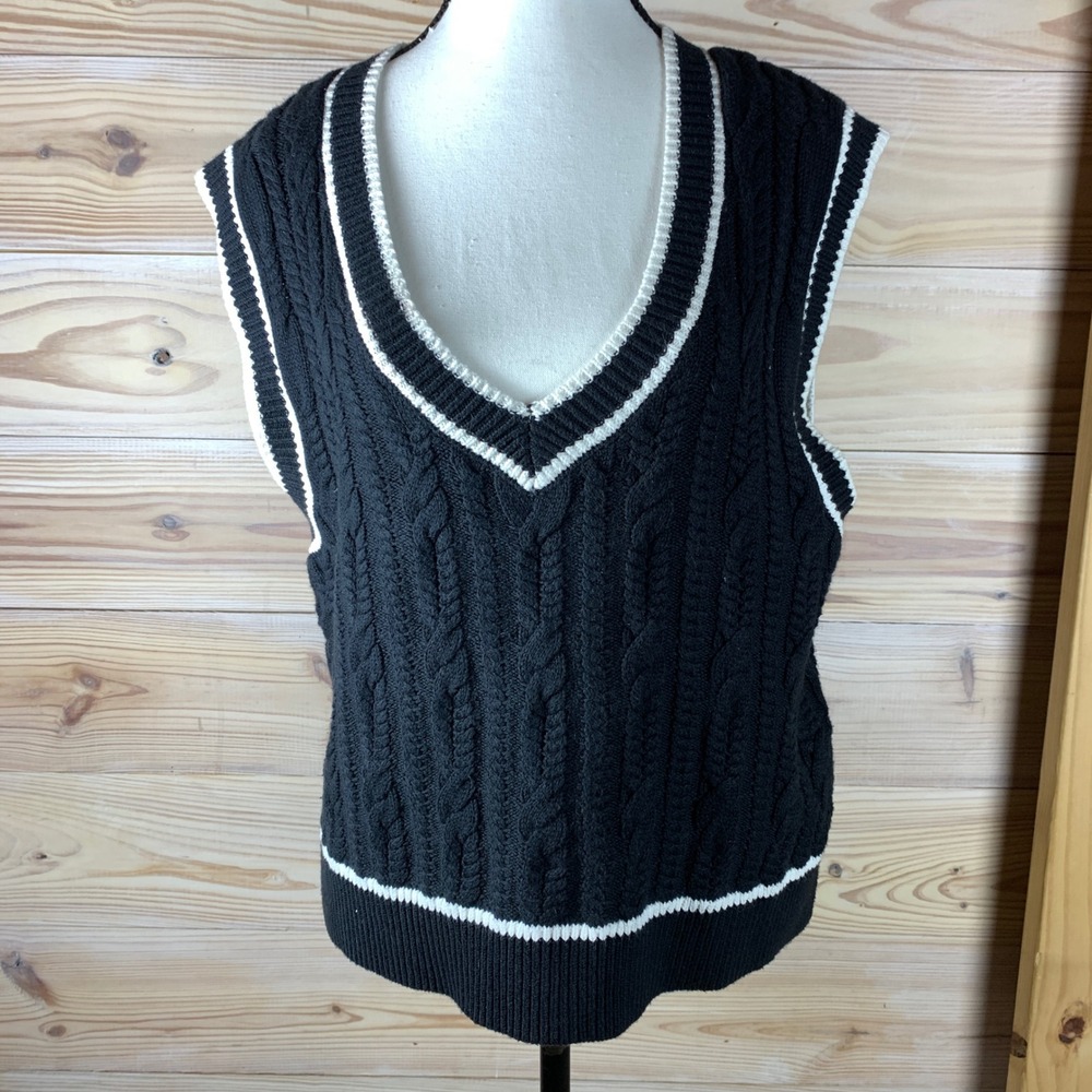 Abercrombie & Fitch Sweater Vest Womens M Oversized Cable Knit V-Neck Preppy
